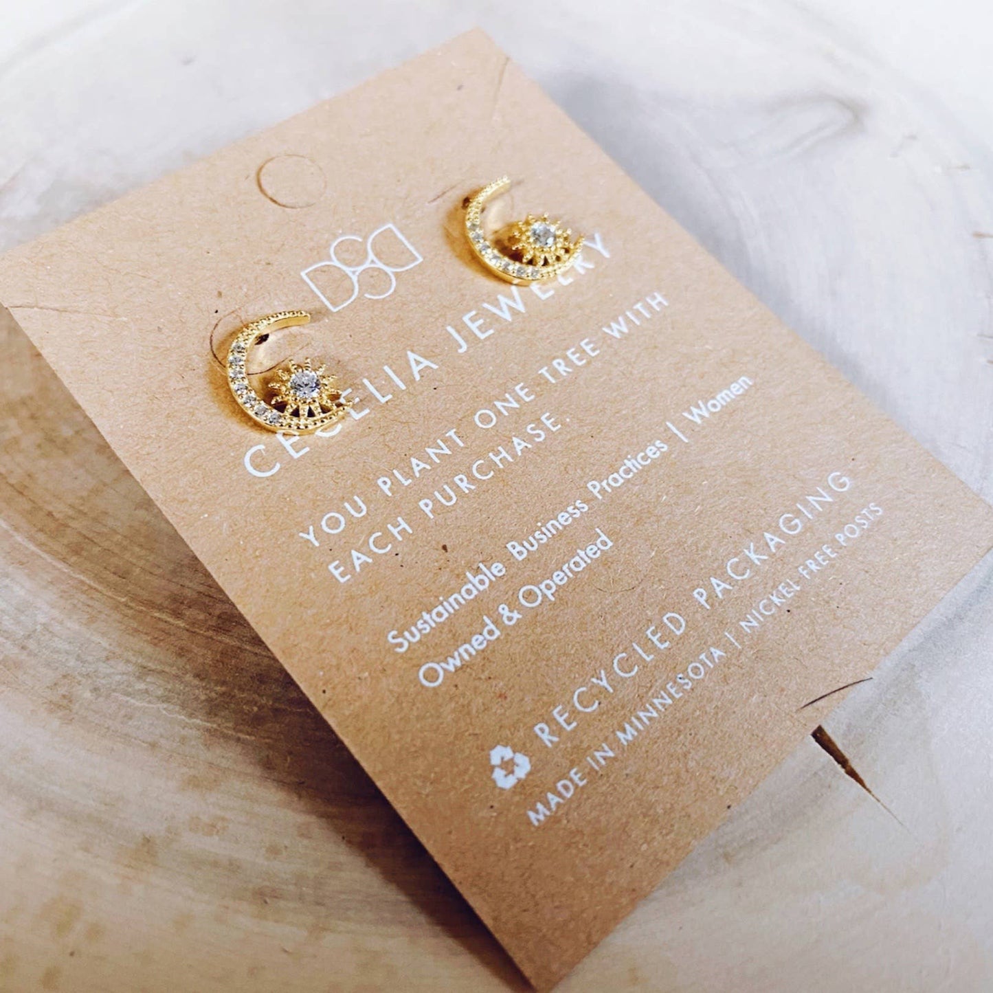 Moon Stud Earrings in 14k Gold Plated 925 Sterling
