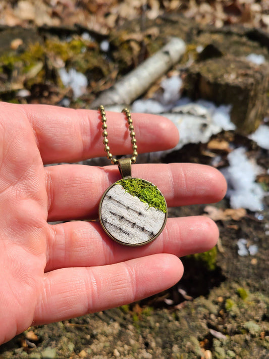 Mossy Birch Bark Circle Bronze Necklace