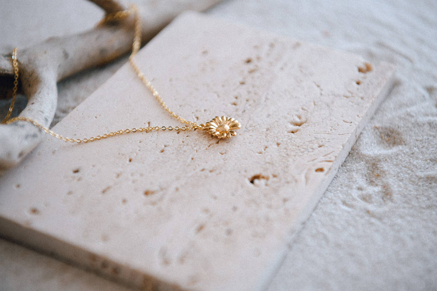 Kindred Spirit Pendant Necklace: Gold Flower