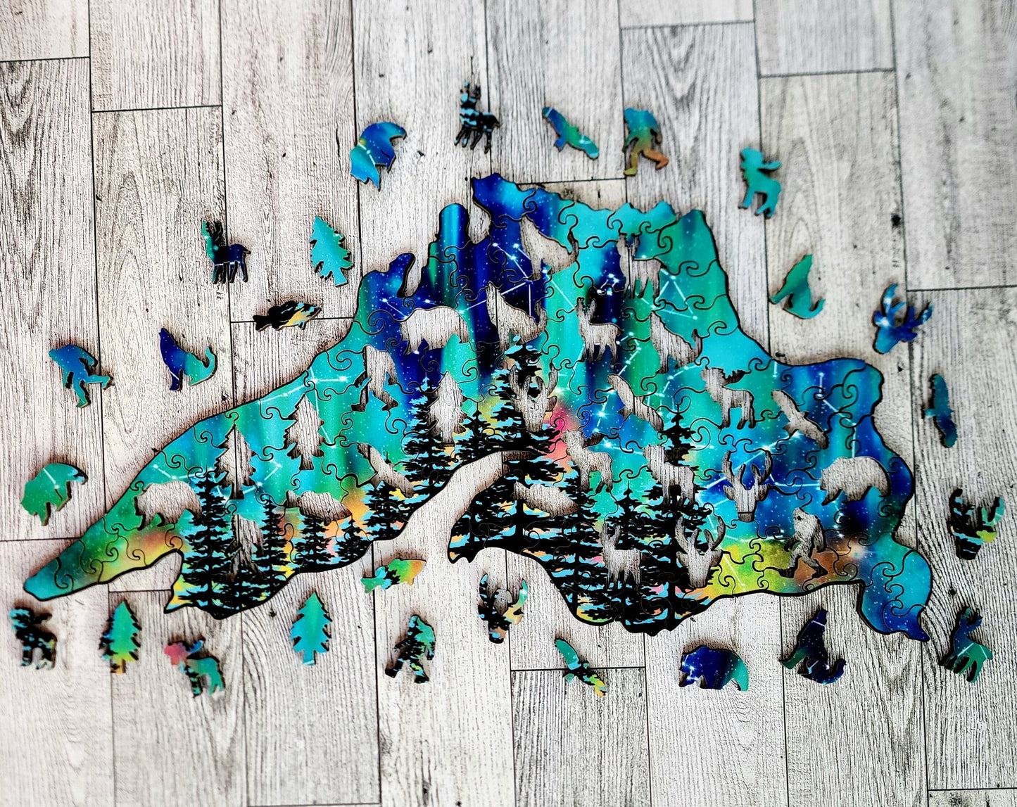 Northern Lights Lake Superior Wooden Jigsaw Puzzle